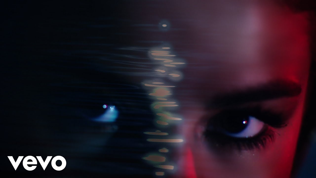 Selena Gomez, Marshmello - Wolves