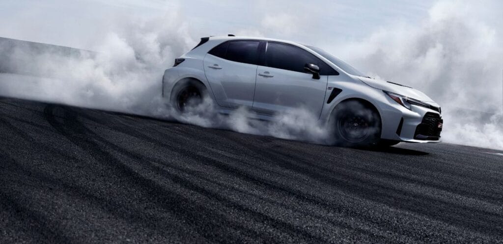 سعر ومواصفات - 2023 Toyota GR Corolla - وأهم المميزات biggbuz 2023 Toyota GR Corolla 1