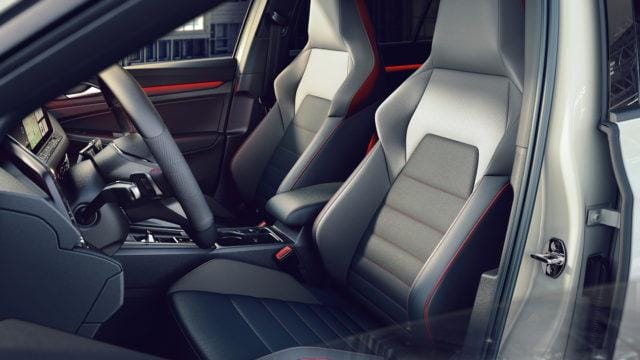 2023 Volkswagen Golf GTI 2