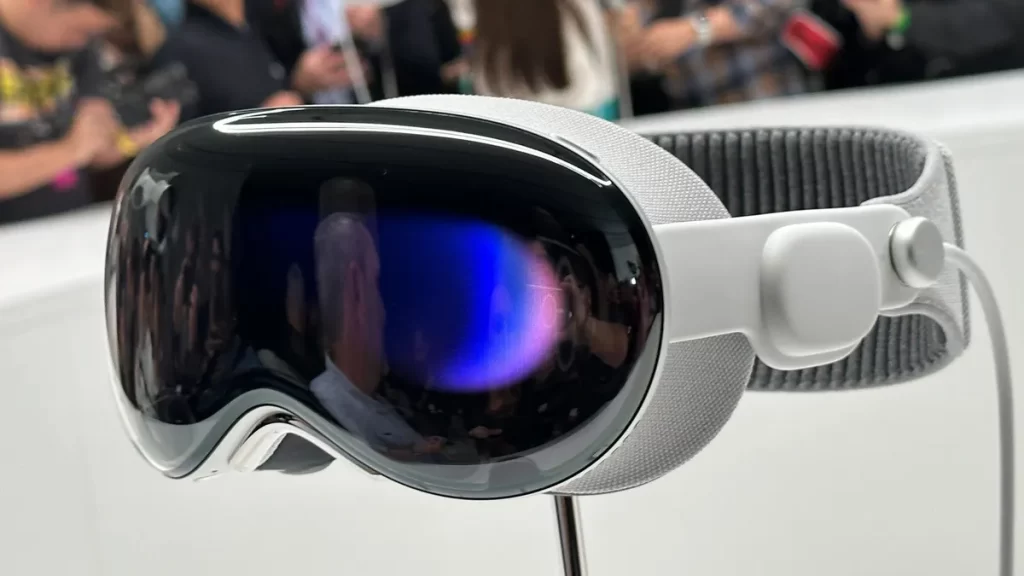 ابل فيجن برو : سعر ومواصفات Apple Vision Pro وأهم المميزات 2023 biggbuz Apple Vision Pro