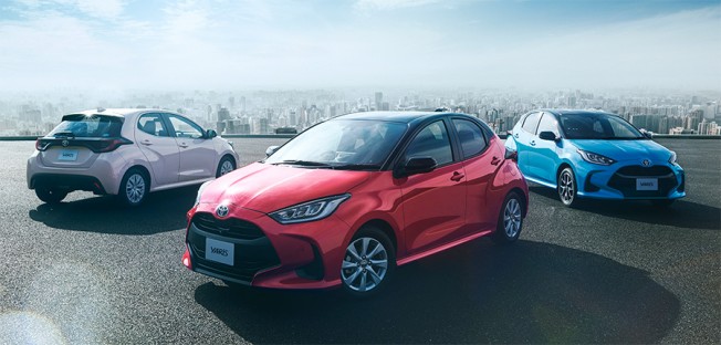 Toyota Yaris Hybrid - سعر ومواصفات سيارة تويوتا ياريس هايبرد بقوة 116 حصانا biggbuz Toyota Yaris Hybrid 3