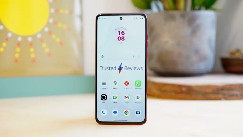 Moto G84 1