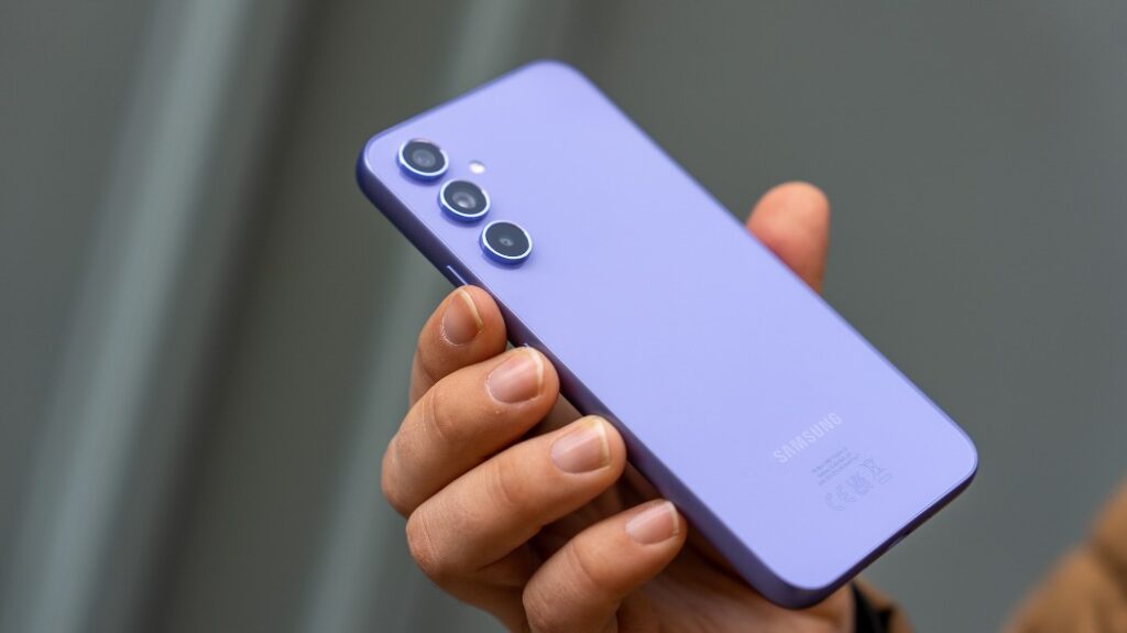 Samsung Galaxy A54 long term 1