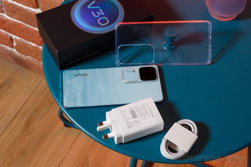 فيفو V30 سعر و مواصفات : vivo V30 biggbuz فيفو V30 1