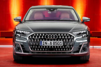أودي A8 2022