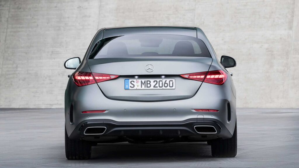 سيارة مرسيدس C-Class 2022 : المواصفات والسعر والأداء biggbuz مرسيدس C Class 2022 1