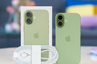 iPhone 17
